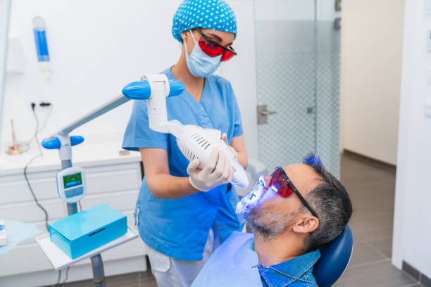 Best 24-Hour Emergency Dentist in Lochmoor Waterway Estates, FL